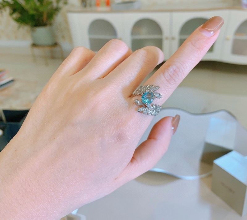 CHAUMET